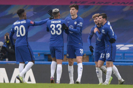 37分狂胜残阵勇士，完成三杀！鸭梨三节30分7助，库里巴特勒缺阵