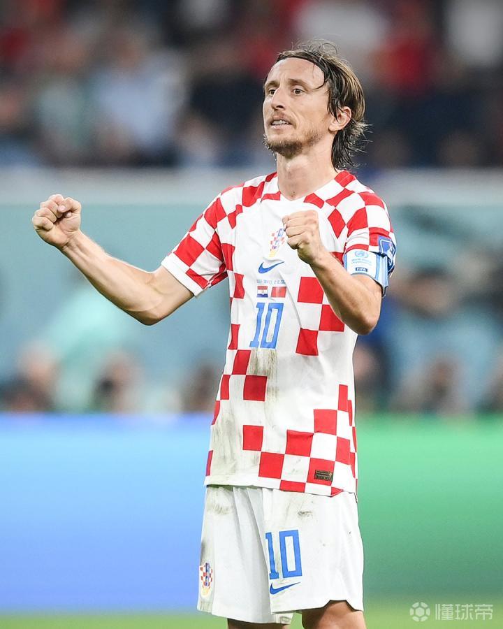 [中超]上海申花主场战胜武汉三镇